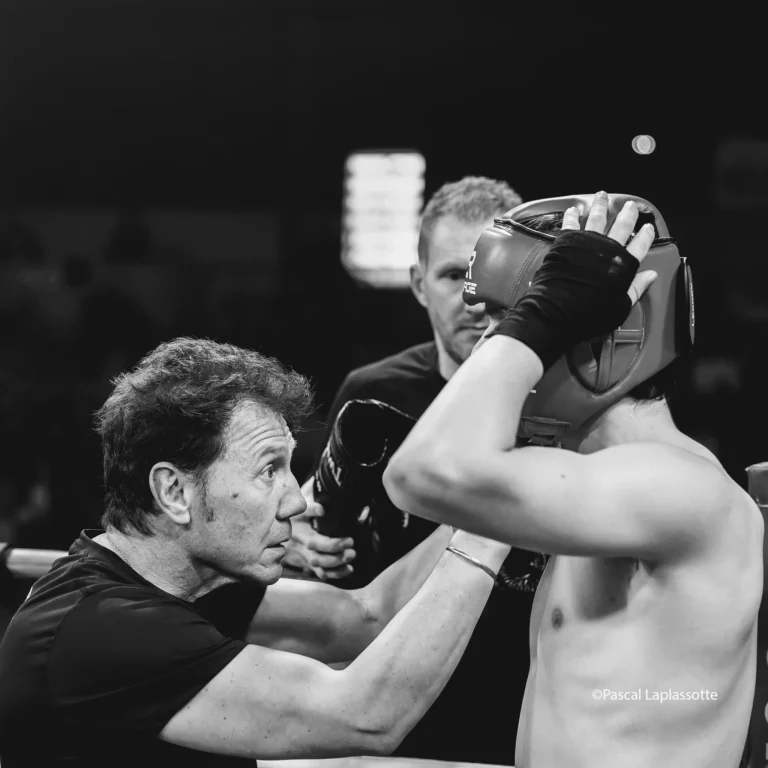 Gants de boxe prêtés aux débutants